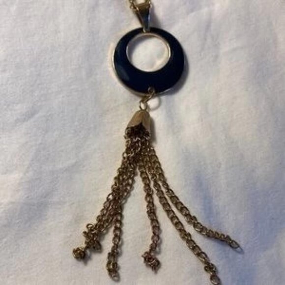 🦄 Blue and Gold Tone Circular Pendant Necklace - Picture 3 of 9